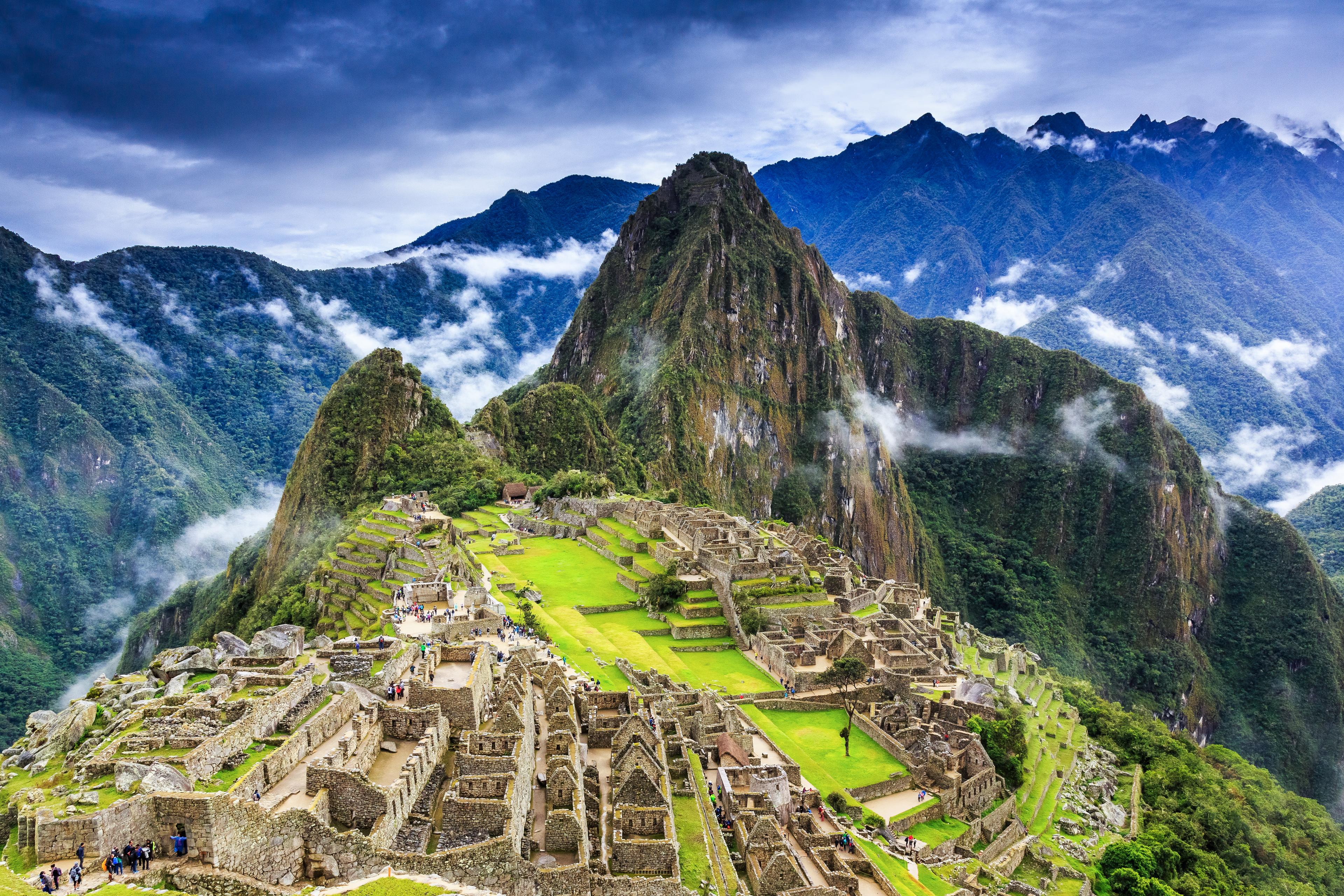 INCA TRAIL TREK AND MACHU PICCHU HOSTED TOUR - background banner