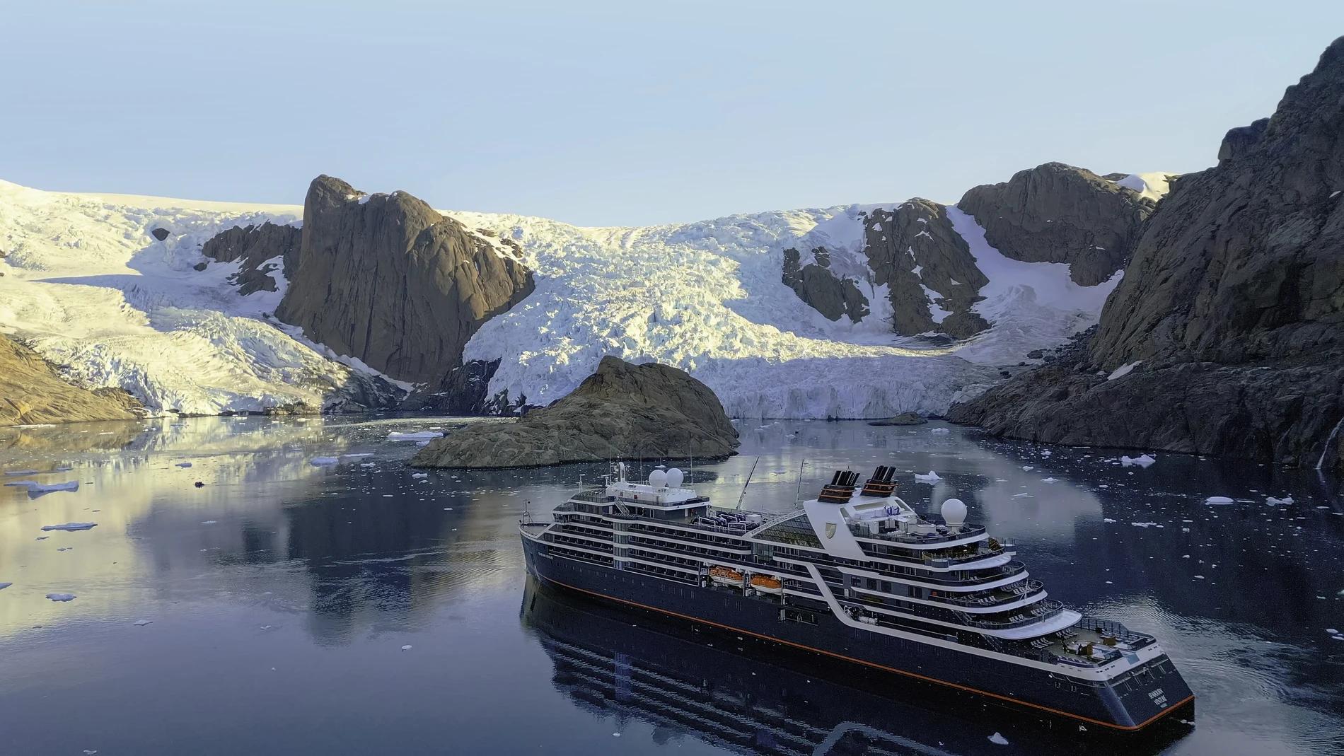 CHILEAN FJORD & ANTARCTICA - ALL INCLUSIVE LUXURY CRUISE EXPEDITION background